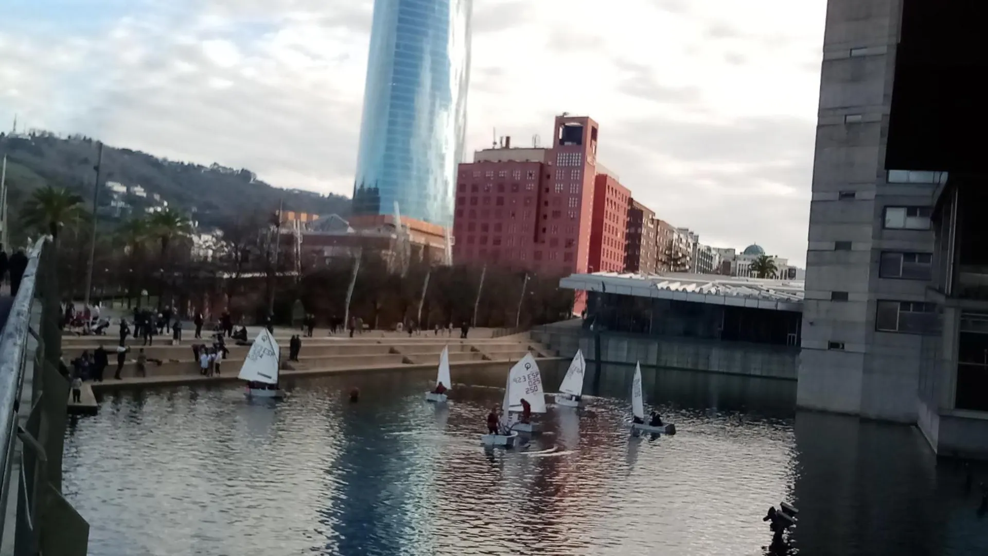아파트 Coqueto Apartamento Frente Al Guggenheim 빌바오